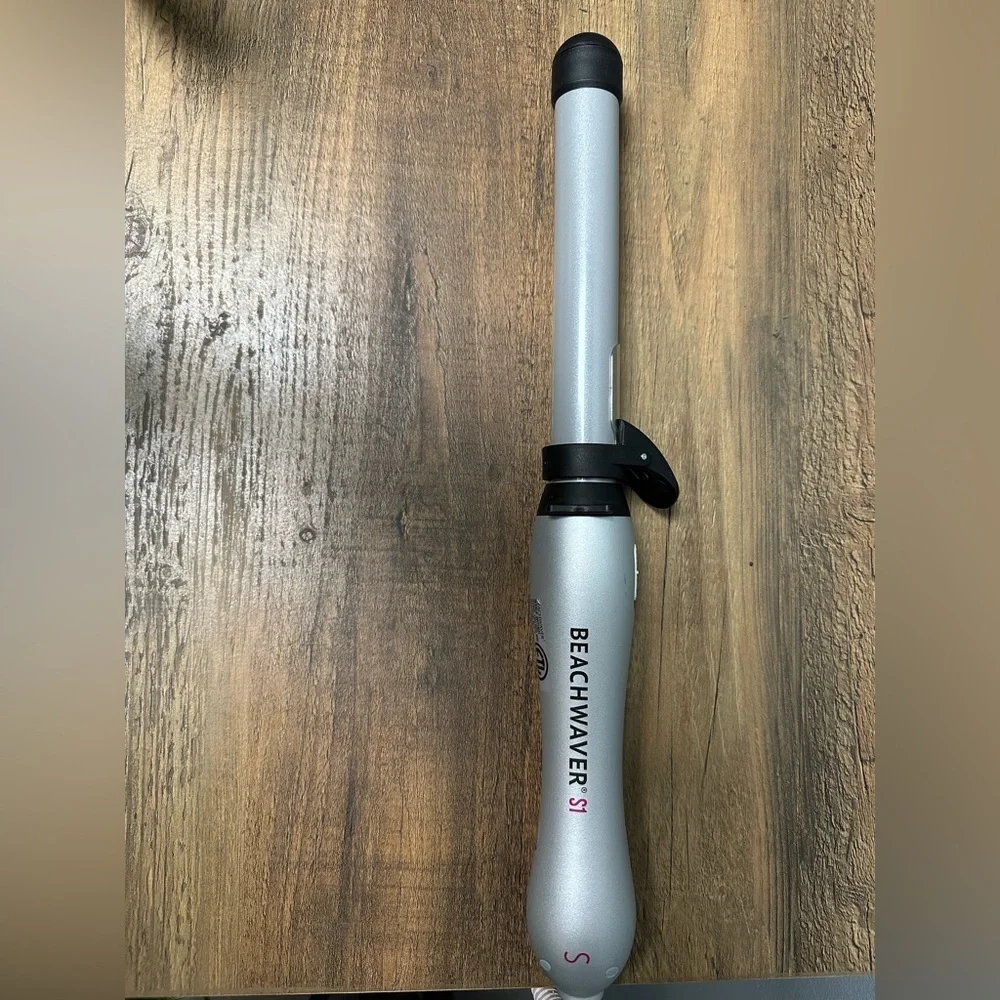 Beachwaver S1 Series Rotating Curling Iron. 1” Ceramic Barrel.